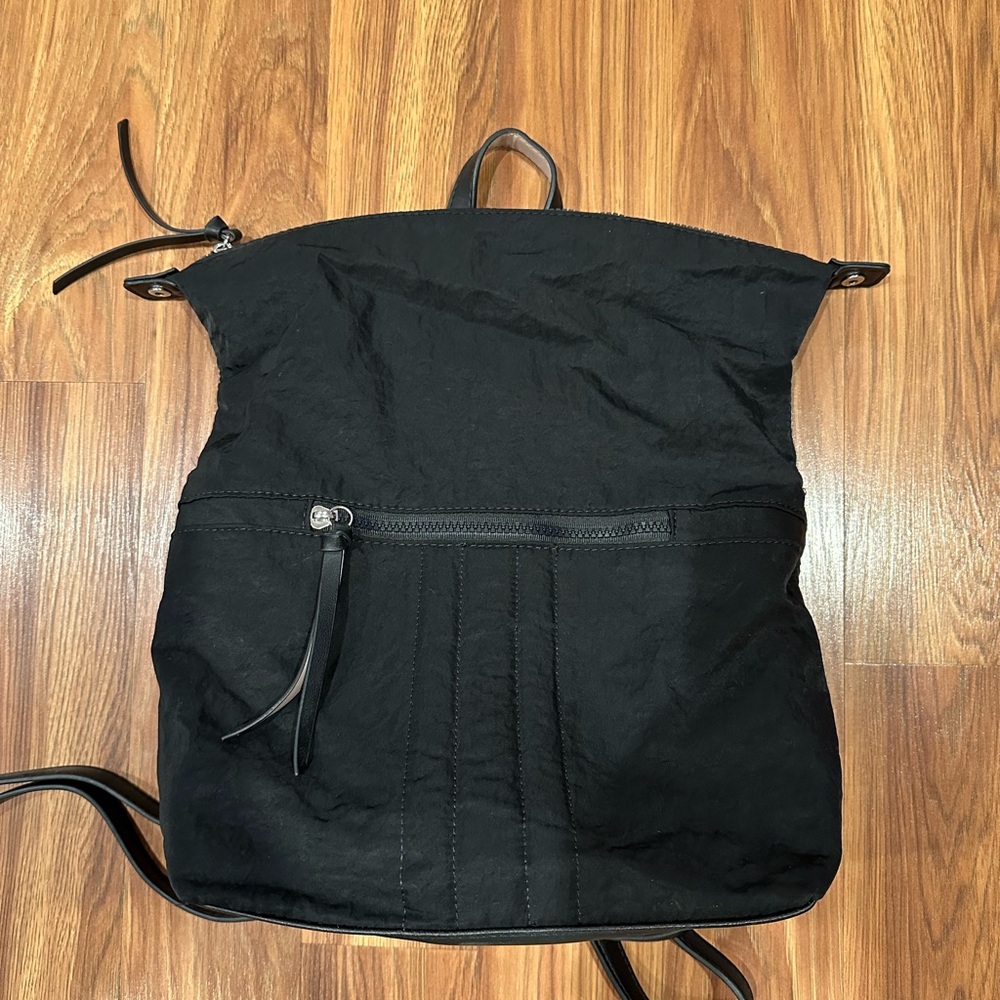 Stylish Black Backpack - image 1
